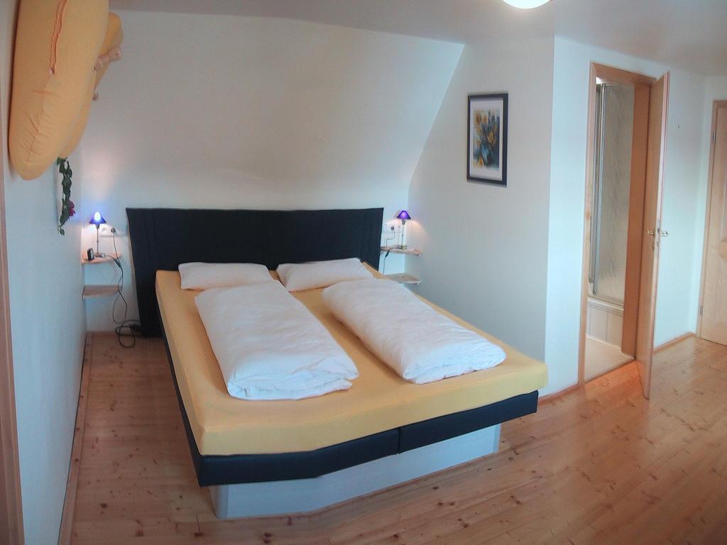 Worners Schloss Weingut & Wellness-Hotel Prichsenstadt Exterior foto