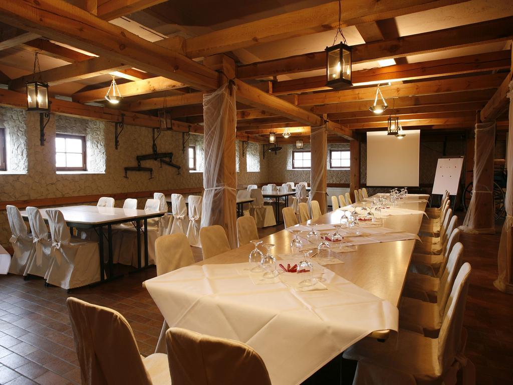 Worners Schloss Weingut & Wellness-Hotel Prichsenstadt Exterior foto