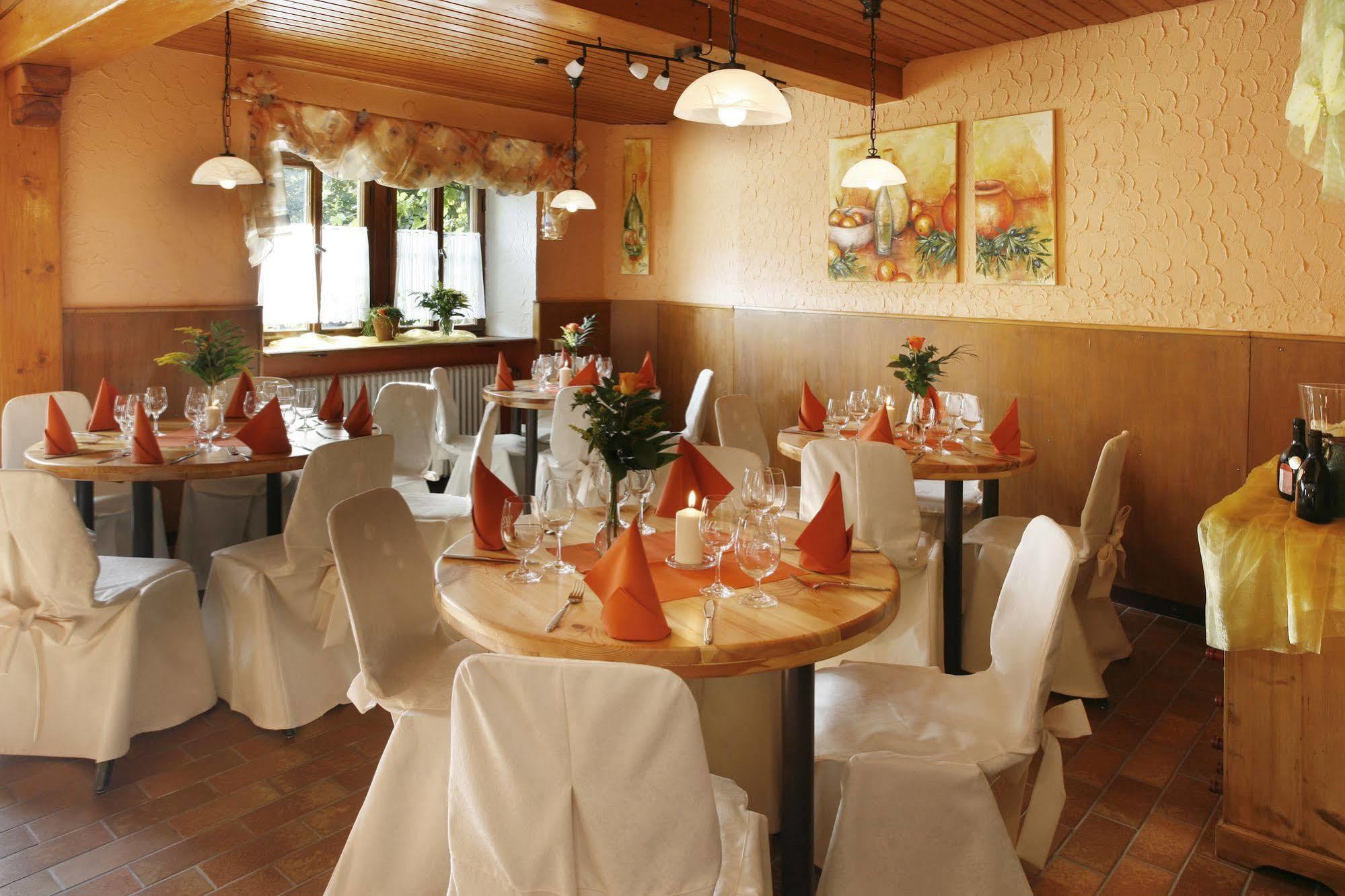 Worners Schloss Weingut & Wellness-Hotel Prichsenstadt Exterior foto